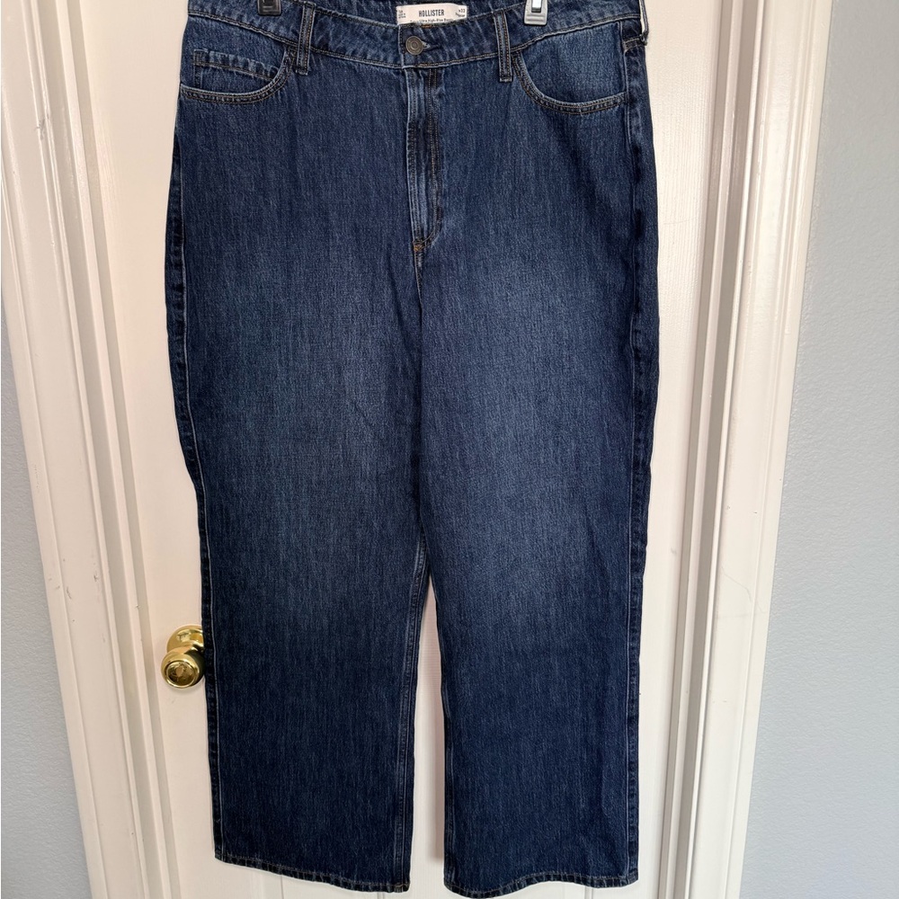 Hollister Women’s Dark Blue Jeans